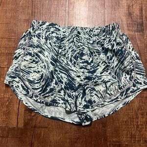 Nike Women's Dri-Fit Athletic Shorts Size L